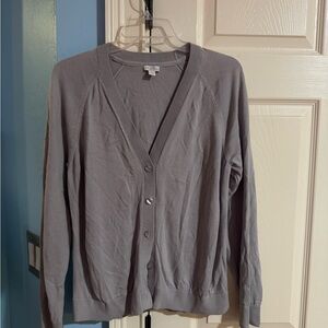 Light Gray V-Neck Button linen blend sz.M